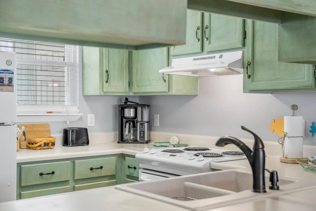 New! Steps To White Sand Beaches! Pool & Grill! 2Br 2Ba Panama City Beach Zewnętrze zdjęcie