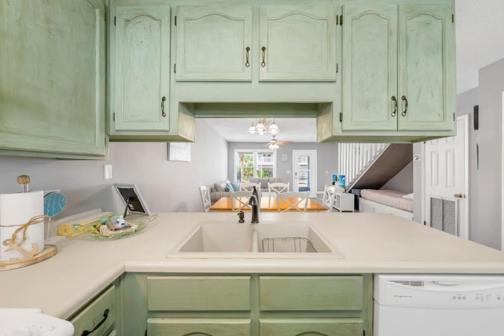 New! Steps To White Sand Beaches! Pool & Grill! 2Br 2Ba Panama City Beach Zewnętrze zdjęcie